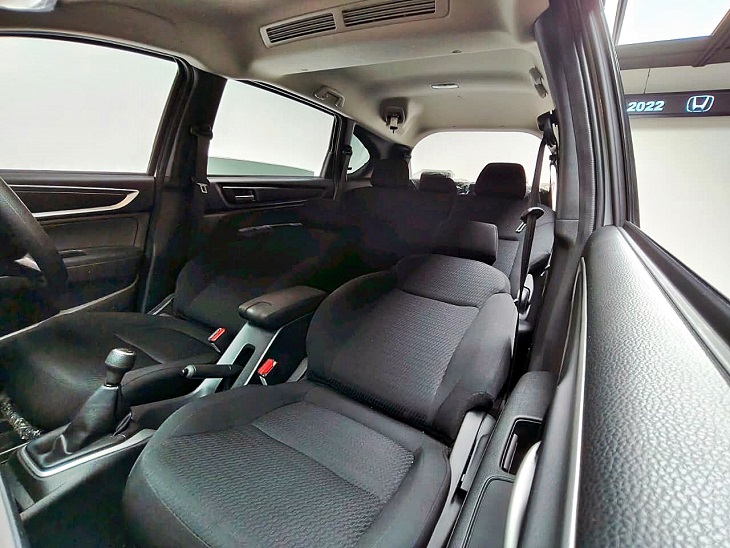 ( Gress Like New ) Honda BRV E Manual 2022 Istimewa M/T