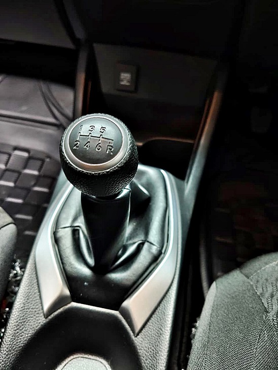 ( Gress Like New ) Honda BRV E Manual 2022 Istimewa M/T