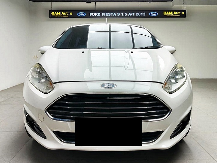 ( Low KM ) Ford Fiesta S 2013 1.5 AT Pajak Panjang Siap Pakai