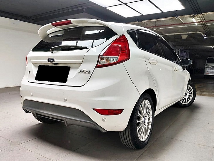 ( Low KM ) Ford Fiesta S 2013 1.5 AT Pajak Panjang Siap Pakai
