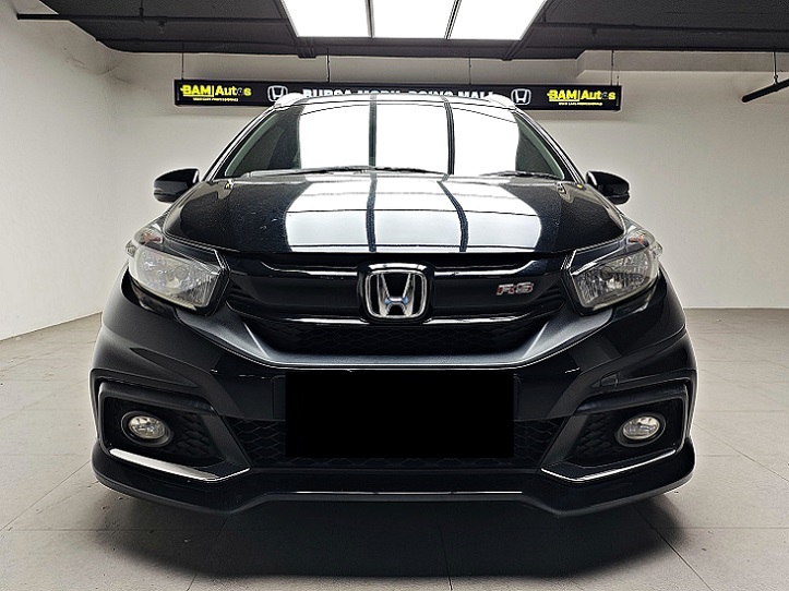 Honda Mobilio RS 2017 Facelift Tangan 1