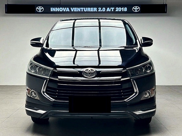 Toyota Innova 2.0 Venturer Bensin 2018 Istimewa